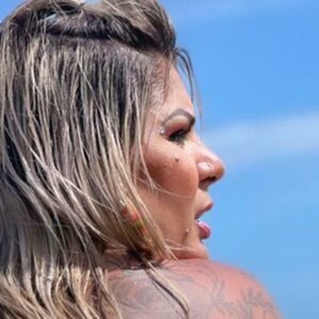 Cintia Caxico 完璧なスター 画像