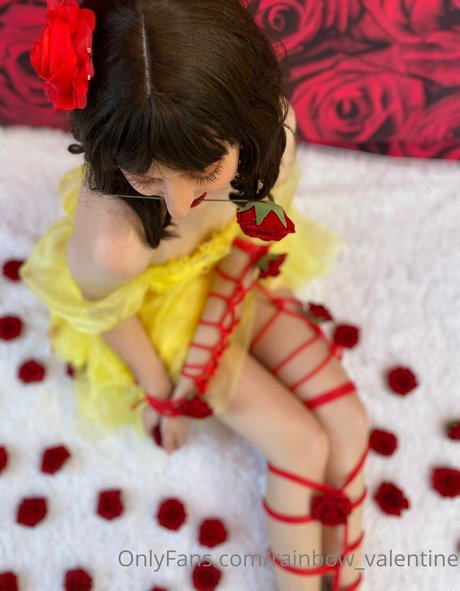 rainbow valentine エロティック女優 写真