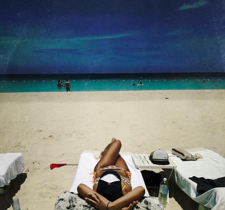 黒人女性のオンリーファンズ 美しい 写真