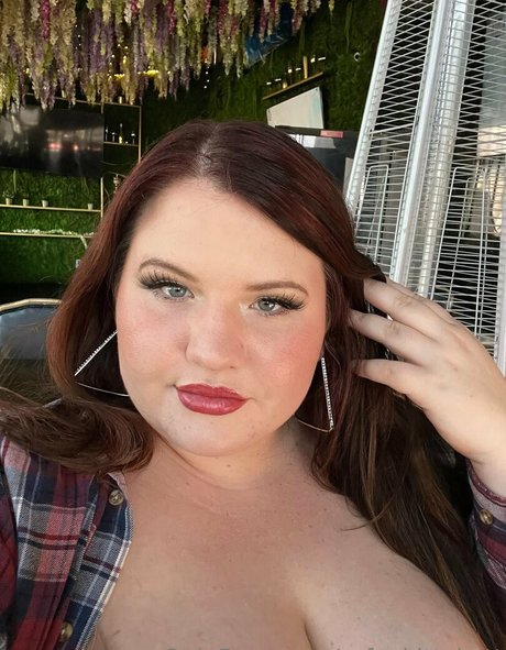 asmrベイビーオンリーファンズ エロ 画像