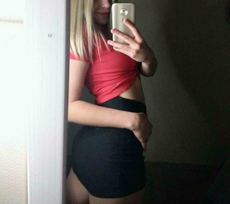 カムフィートオンリーファンズ 美しい 写真