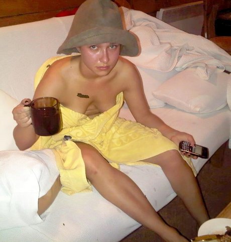 フェイシャルオンリーファンズ ヌード 画像