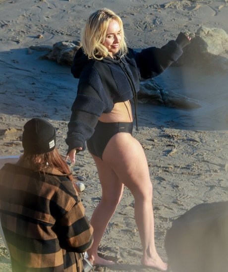 ヌード妻オンリーファンズ 無料xxx 写真