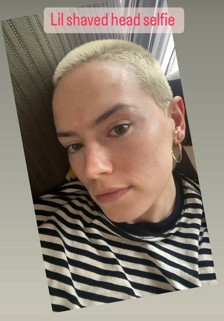 Daisy Ridley 完璧なポルノスター 写真