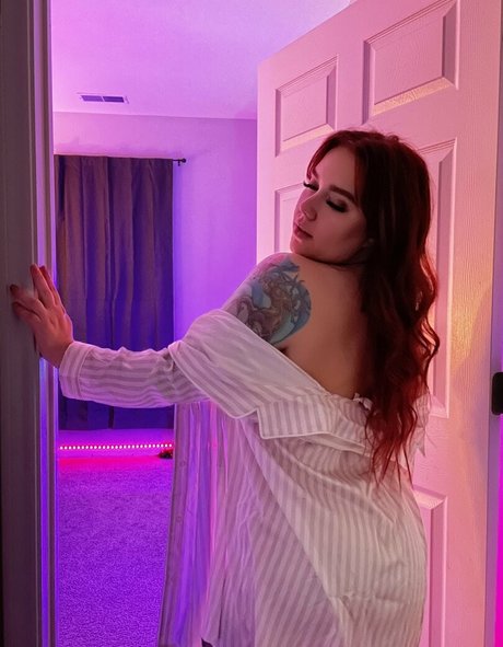 乳首 オンリーファンズ 美しいポルノ 画像