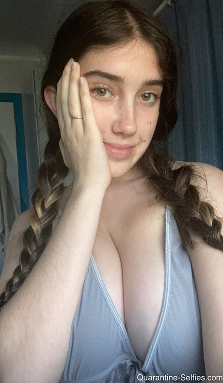 アマチュアプッシーオンリーファンズ ヌード 画像