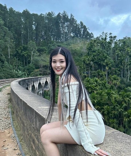 ヌード妻オンリーファンズ 無料セックス アーカイブ