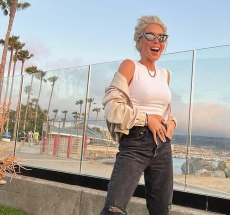 Colleen Wolfe 無料モデル 写真