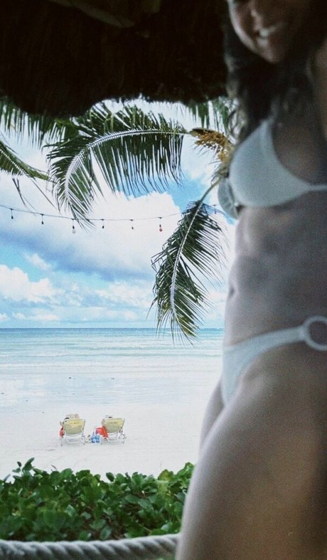 黒人3P オンリーファンズ ポルノ ギャラリー