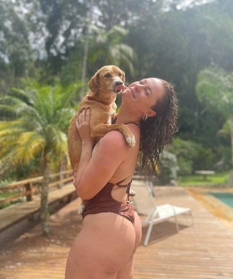 Paolla Oliveira 高品質のポルノスター 画像