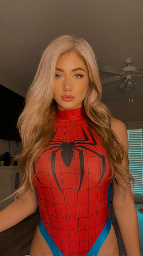 アマチュアペッギングオンリーファンズ ヌード 写真