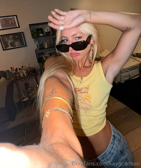 デカ尻ティーンオンリーファンズ ホットセックス 写真