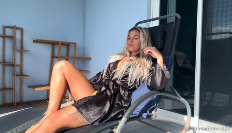 Karinakiss27 セックススター 写真