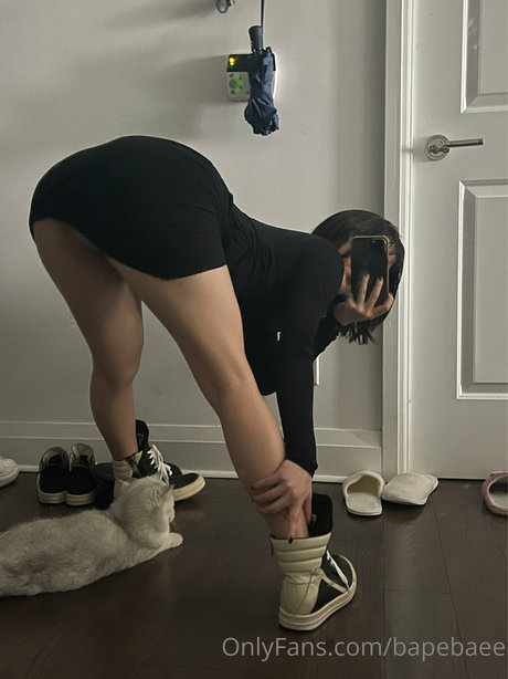 Bapebaee ポルノスター 可愛い 写真