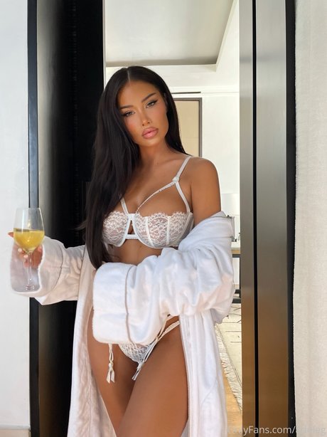 Adele grisoni かわいいモデル アーカイブ