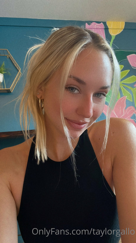 Taylor Gallo 無料モデル 画像