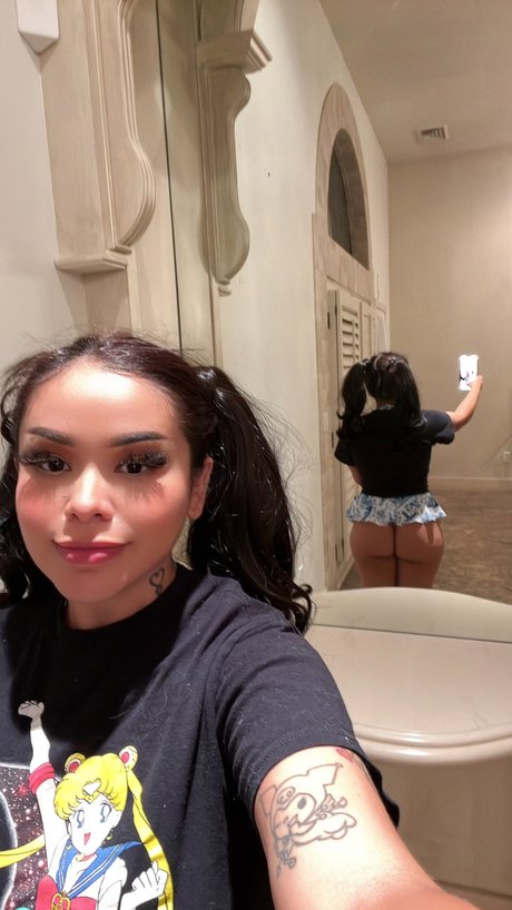 Alva Jay 美しいスター ギャラリー