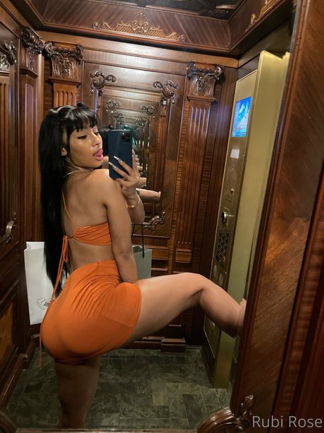 チェコのティーンズオンリーファンズ 素敵 写真