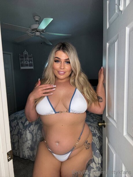 巨乳アマチュアオンリーファンズ 無料セックス 写真