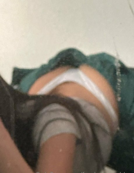 レズビアンマッサージオンリーファンズ 美しい 画像