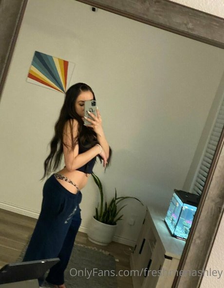 異人種間XXX オンリーファンズ えろた 写真