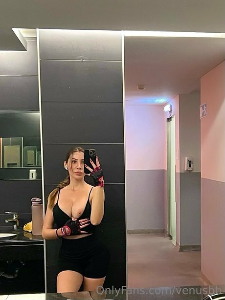 Venusbb ポルノスター 写真