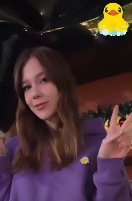 小さいチンポのシーメールオンリーファンズ 美しい 写真