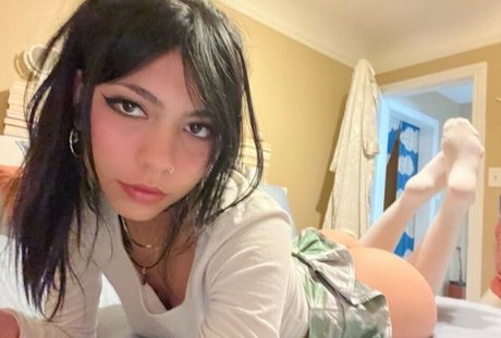 angelaj ポルノモデル 写真