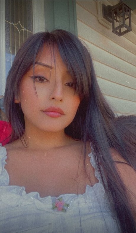 Carababexx ポルノスター トップ 写真