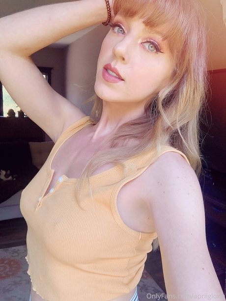 巨尻オンリーファン セクシーヌード 画像