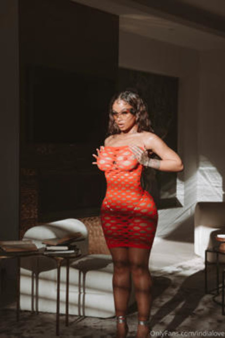 ニューハーフの乗馬オンリーファンズ 美しい 画像