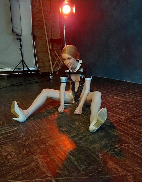 Daria Flora ポルノスター 裸 ギャラリー