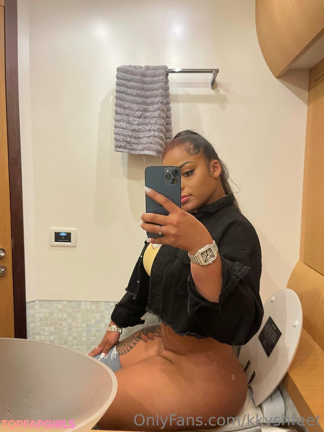 熟女ファックオンリーファンズ ホットセックス 写真