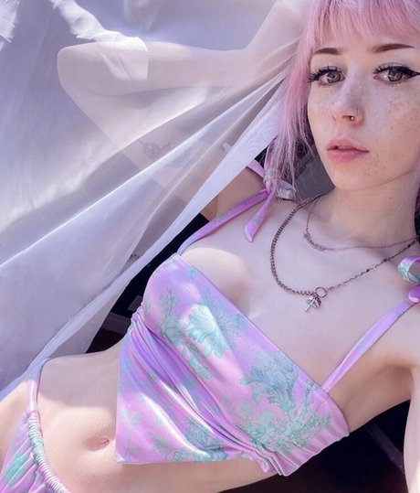 コスプレオナニーオンリーファンズ アートヌード 写真