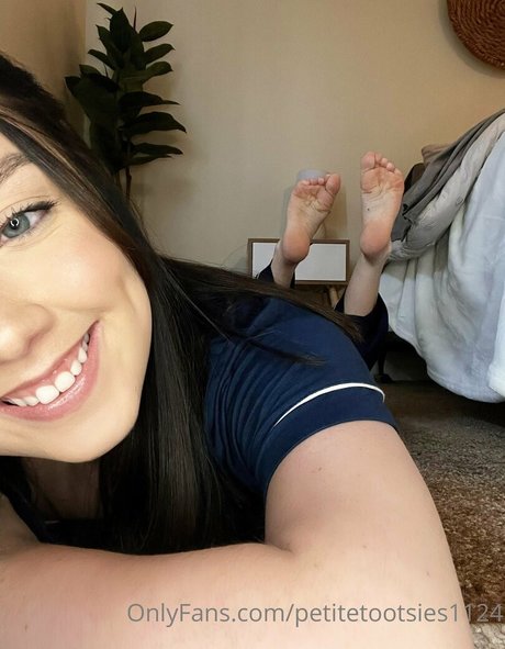 指マン 潮吹き オンリーファンズ ベスト 写真