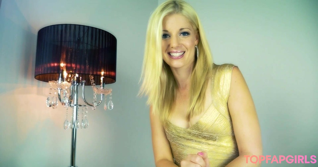 Charlotte Stokely ポルノスター 独占 アーカイブ