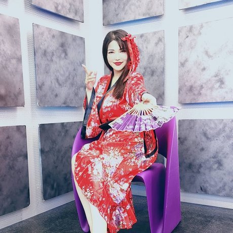 アジアの無料オンリーファンズ セクシーヌード 写真