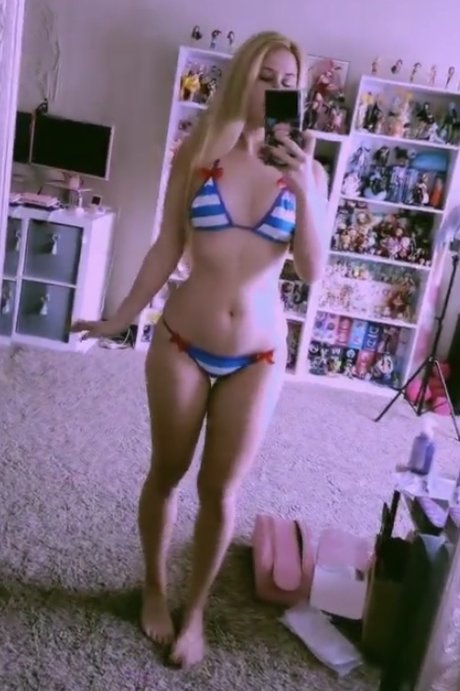 cloverarley 無料モデル 写真