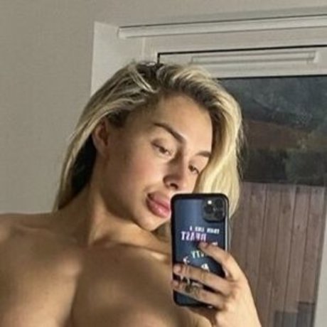 小柄なラテン系オンリーファンズ 無料ポルノ 写真