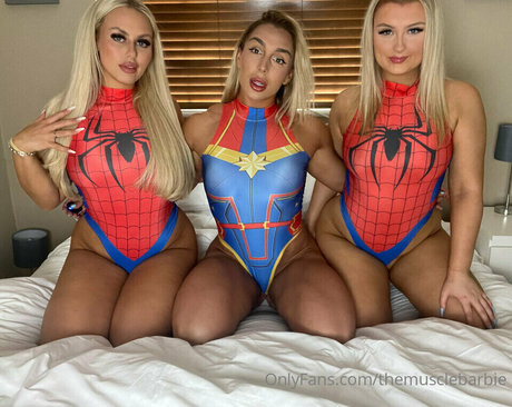 曲線美のxxx オンリーファンズ 美しい裸 写真