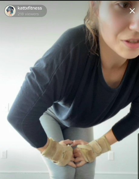 Kattinthehat セックスポルノスター ギャラリー