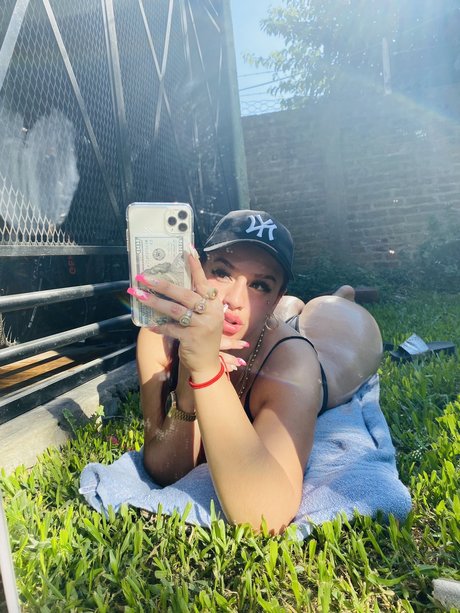 ヌード妻オンリーファンズ ホットセクシー 写真