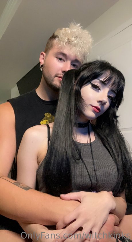 アナルxxx オンリーファンズ トップ 画像