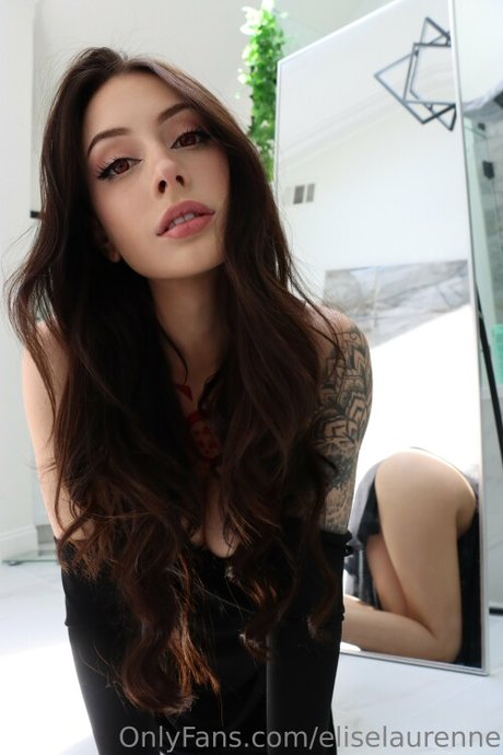 アナルxxx オンリーファンズ xxx 画像