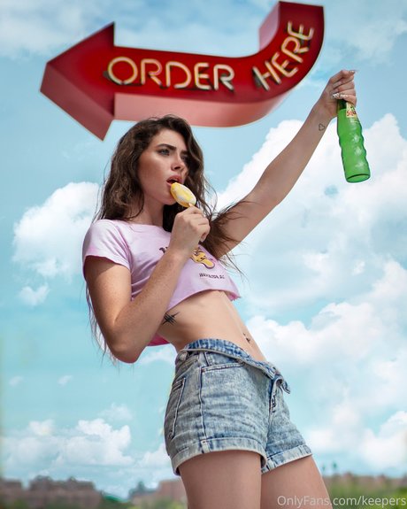 Keep Chambers モデル 写真