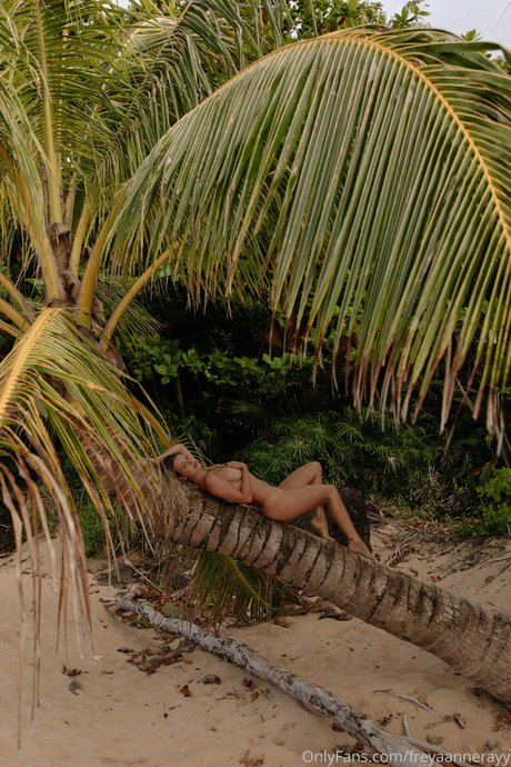 Rachel Anne Rayy ポルノスター 素敵 画像