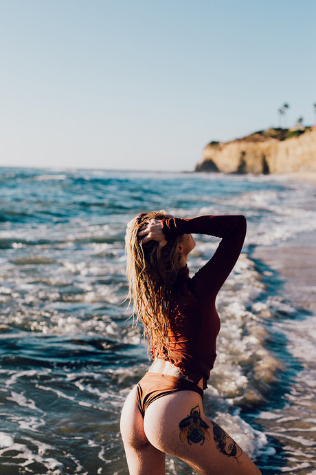 裸の女の子オンリーファンズ 美しいポルノ 画像