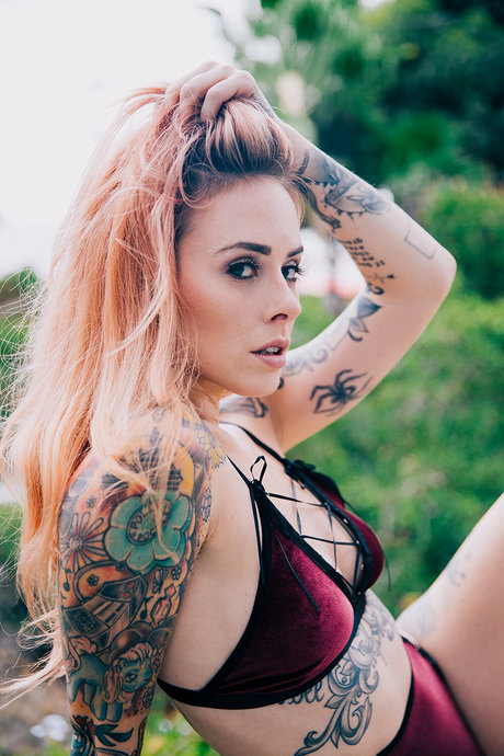 巨乳ランジェリーオンリーファンズ 無料セクシー 写真