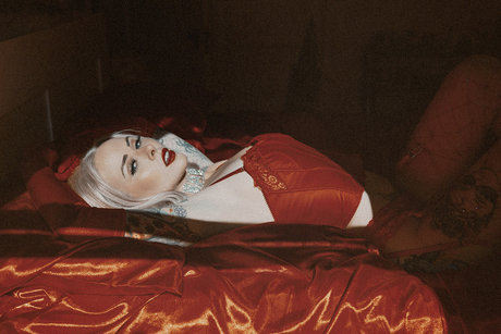 陸軍の熟女オンリーファンズ 限定 写真