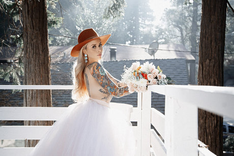 指マン 潮吹き オンリーファンズ ホット 写真